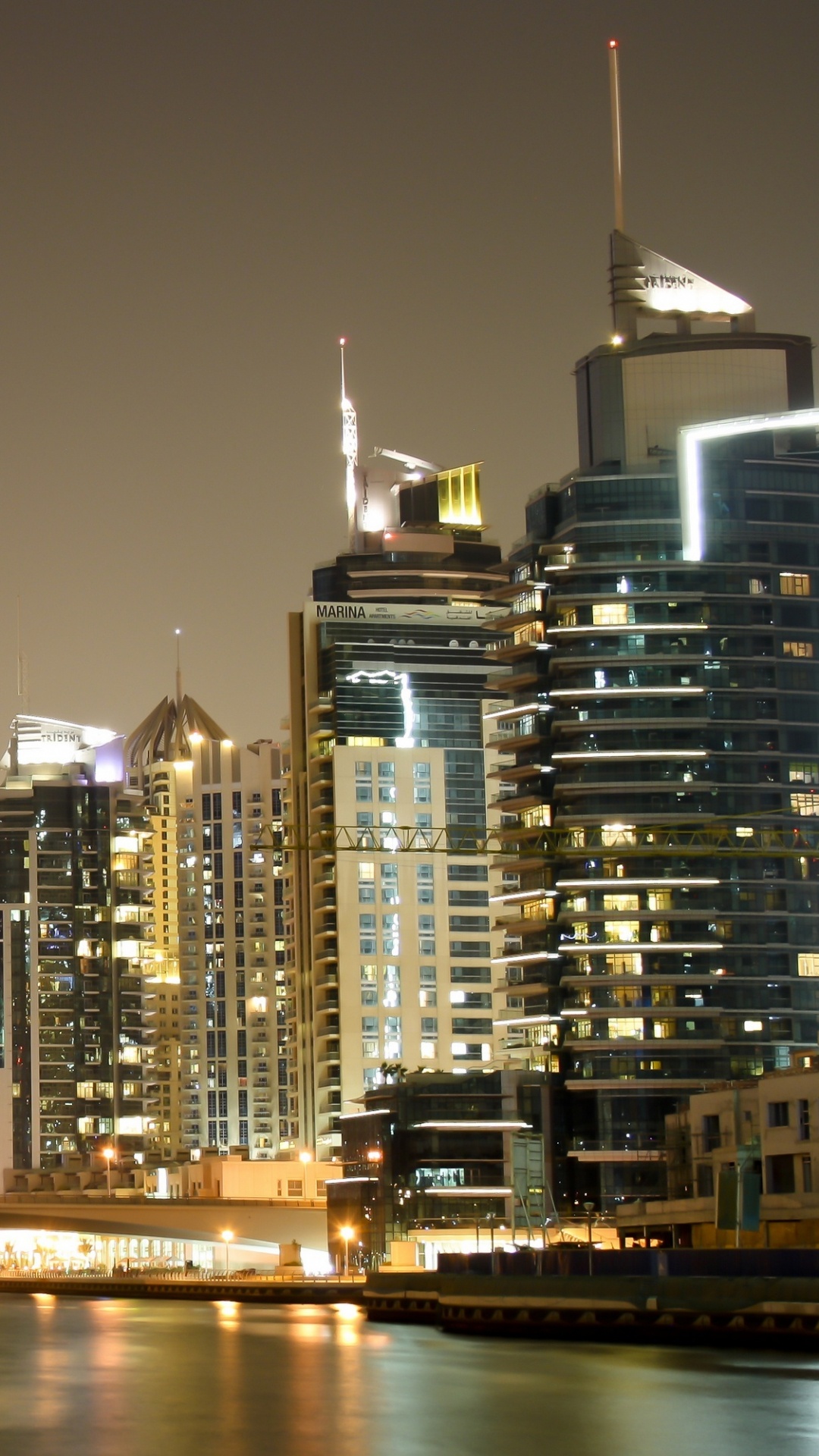 Skyline Der Stadt Bei Nacht Night. Wallpaper in 1080x1920 Resolution