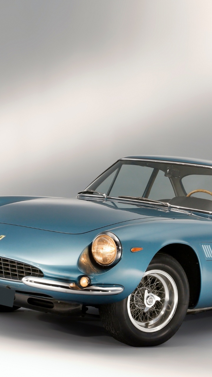 Mercedes Benz Coupe Azul Sobre Fondo Blanco.. Wallpaper in 720x1280 Resolution