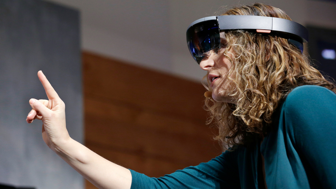 微软 HoloLens, 增强现实, 虚拟现实的耳机, 性能, 手 壁纸 1366x768 允许