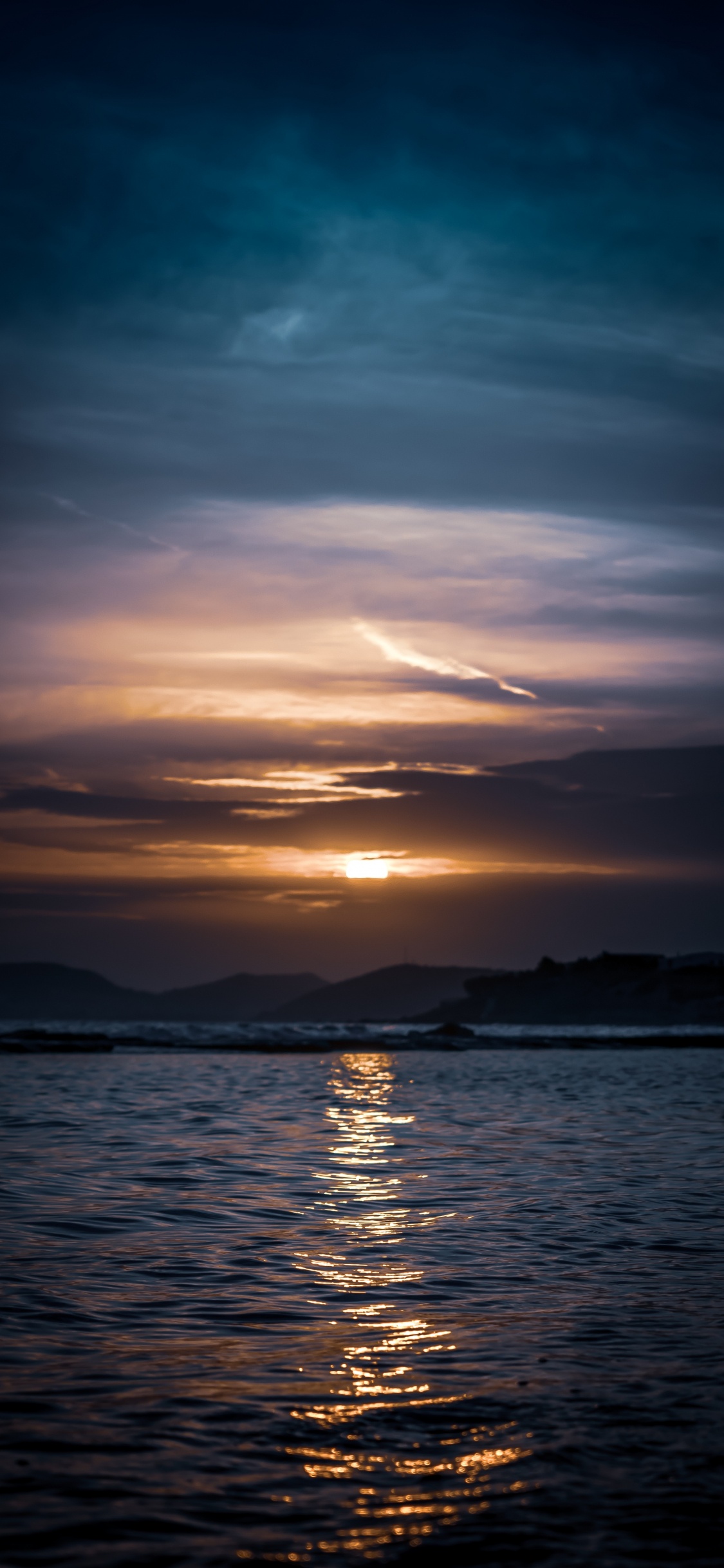 Horizont, Wasser, Meer, Sonnenuntergang, Ozean. Wallpaper in 1125x2436 Resolution