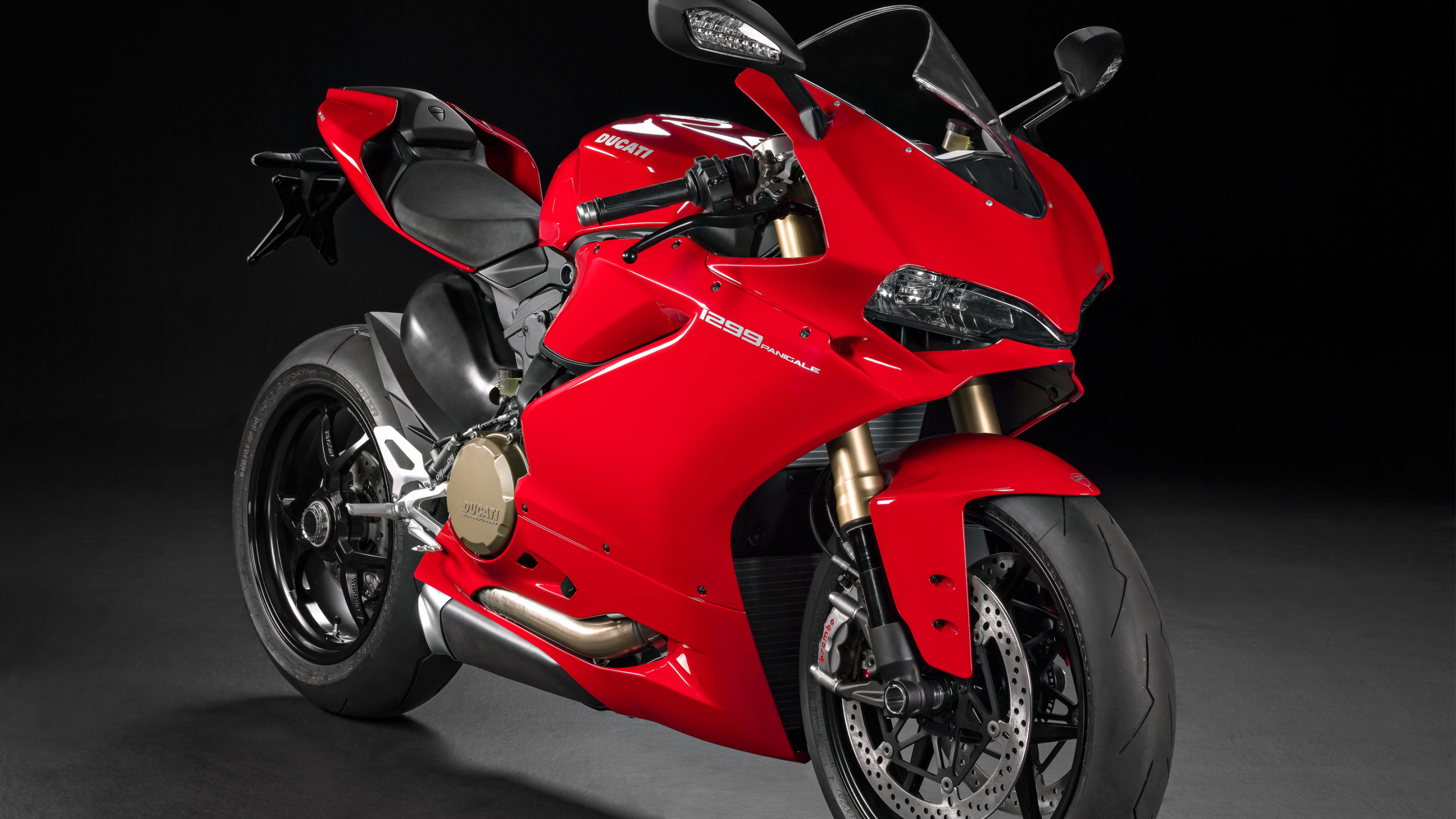 Red and Black Sports Bike. Wallpaper in 2560x1440 Resolution