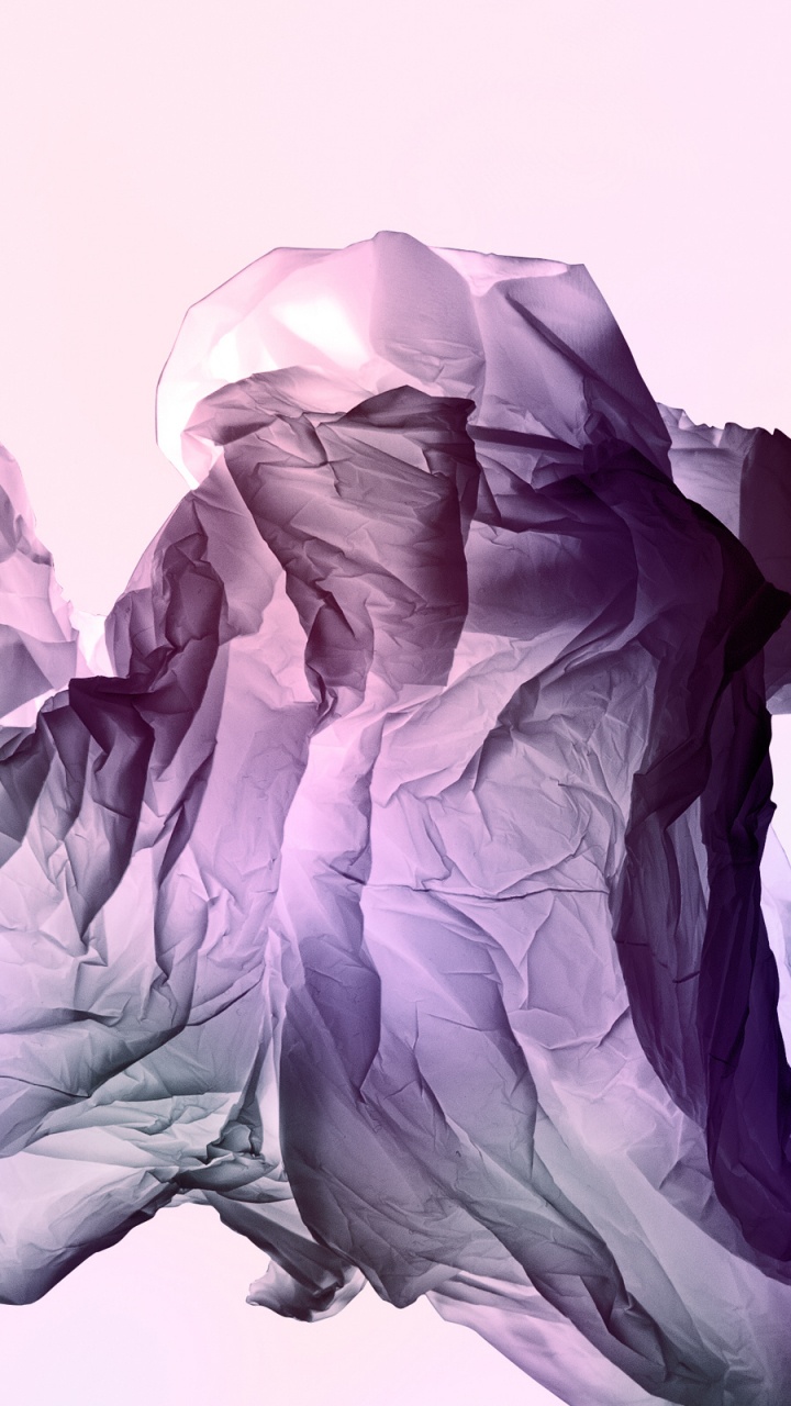 White and Green Textile on White Surface. Wallpaper in 720x1280 Resolution