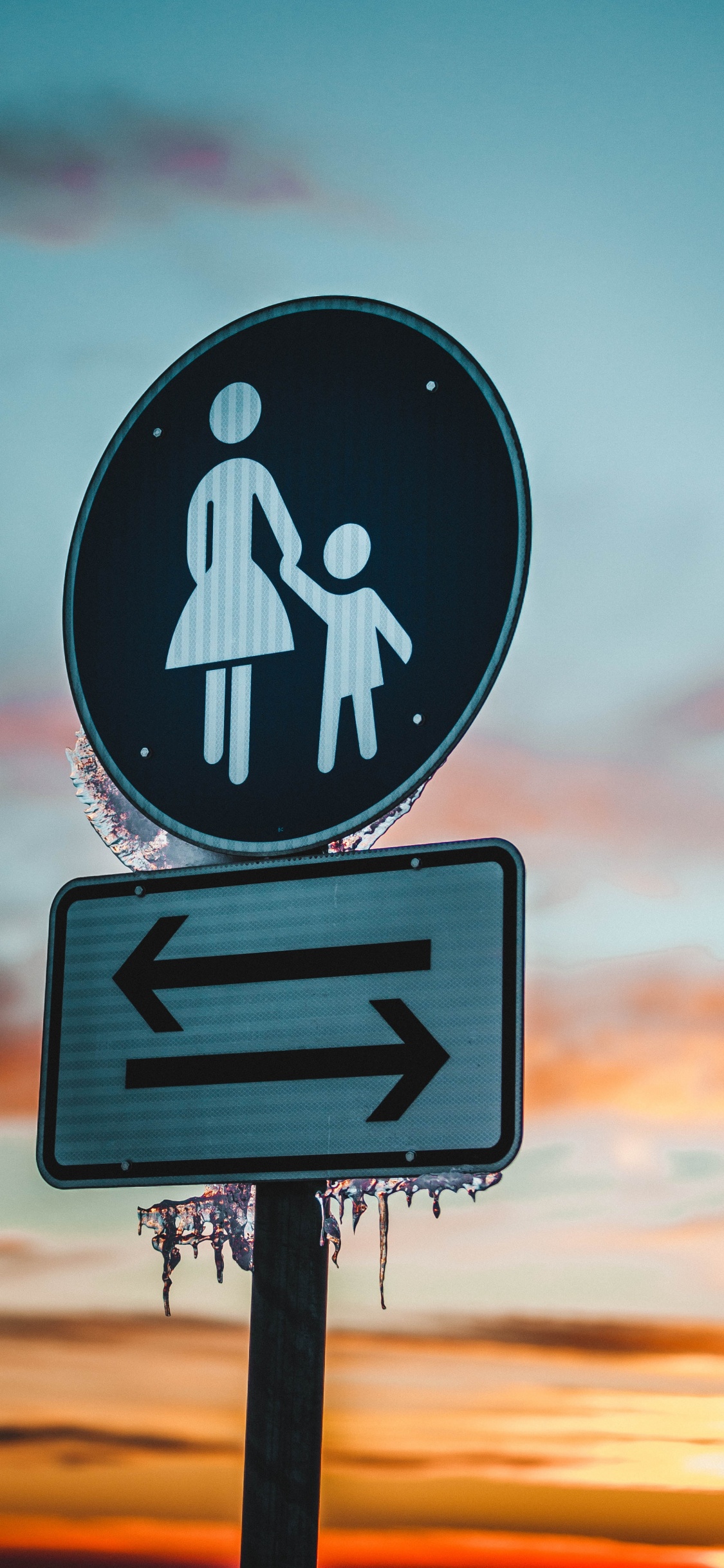 天空, 交通标志, 街道标志, 符号, 标牌 壁纸 1125x2436 允许