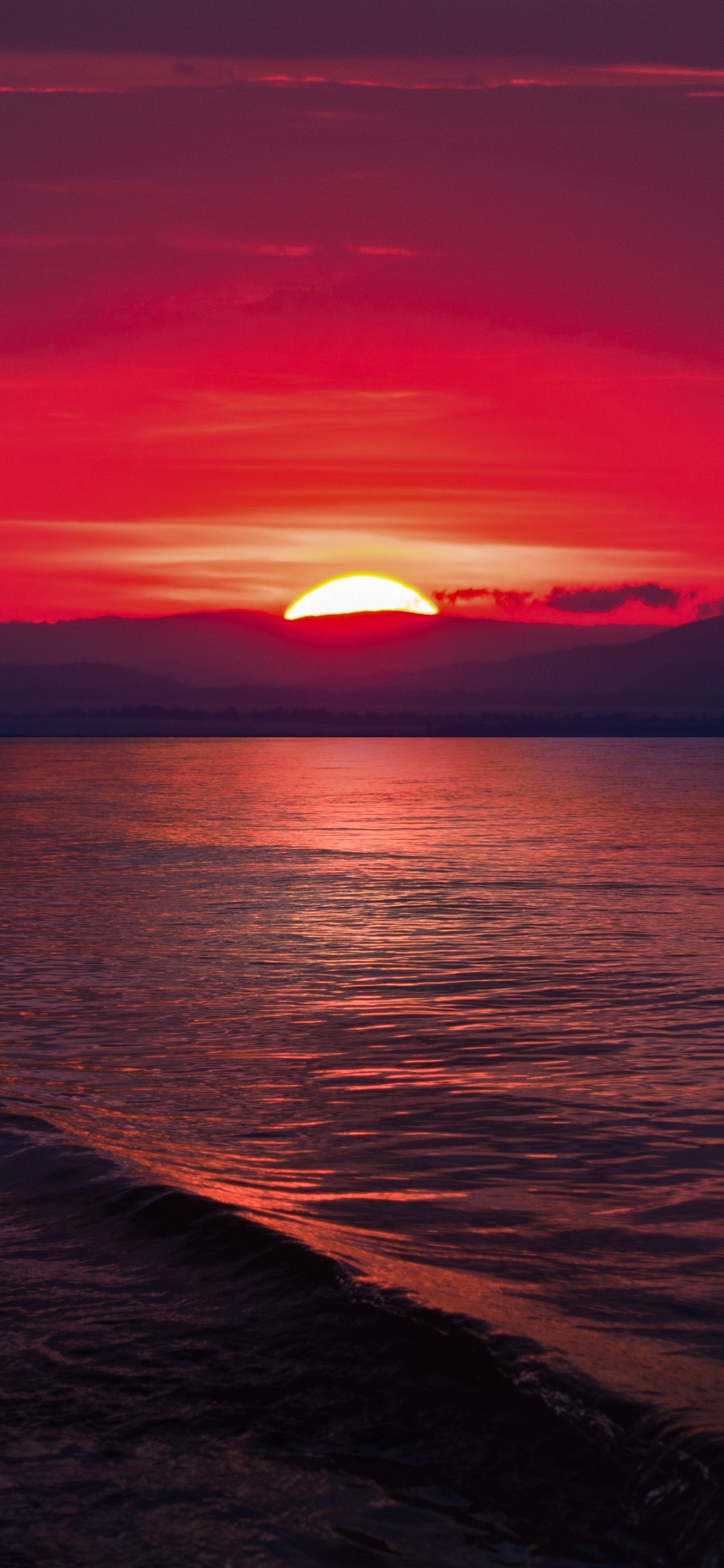 Agua, Ambiente, Afterglow, Atardecer, Naranja. Wallpaper in 1242x2688 Resolution
