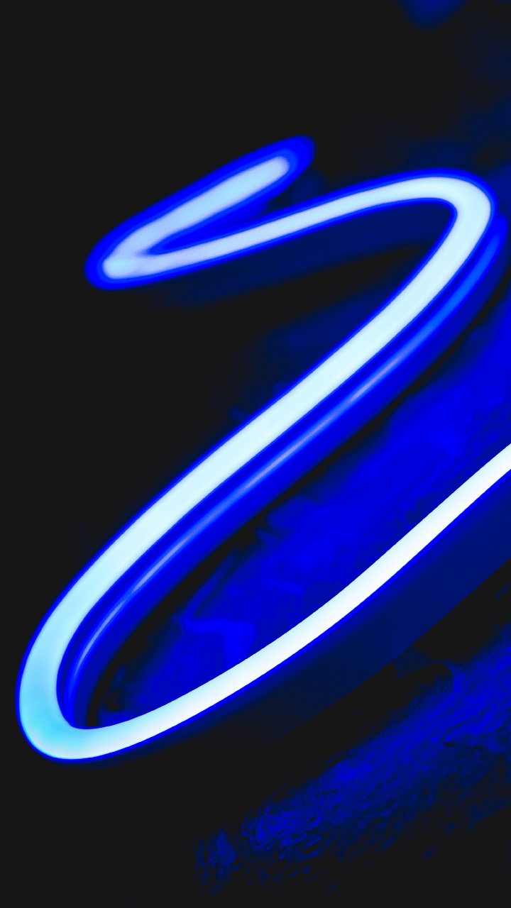 Blaues Und Weißes Licht Digitale Tapete. Wallpaper in 720x1280 Resolution