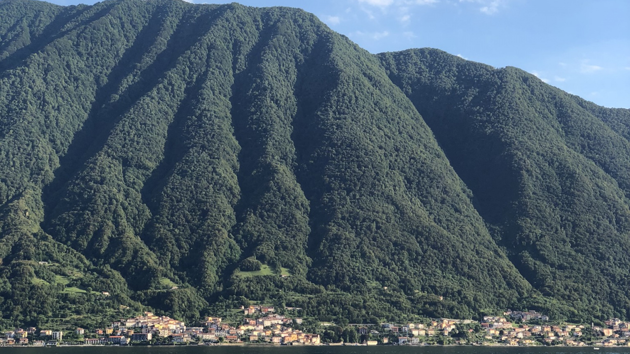 多山的地貌, 高地, 船只, 海角, 积云 壁纸 1280x720 允许