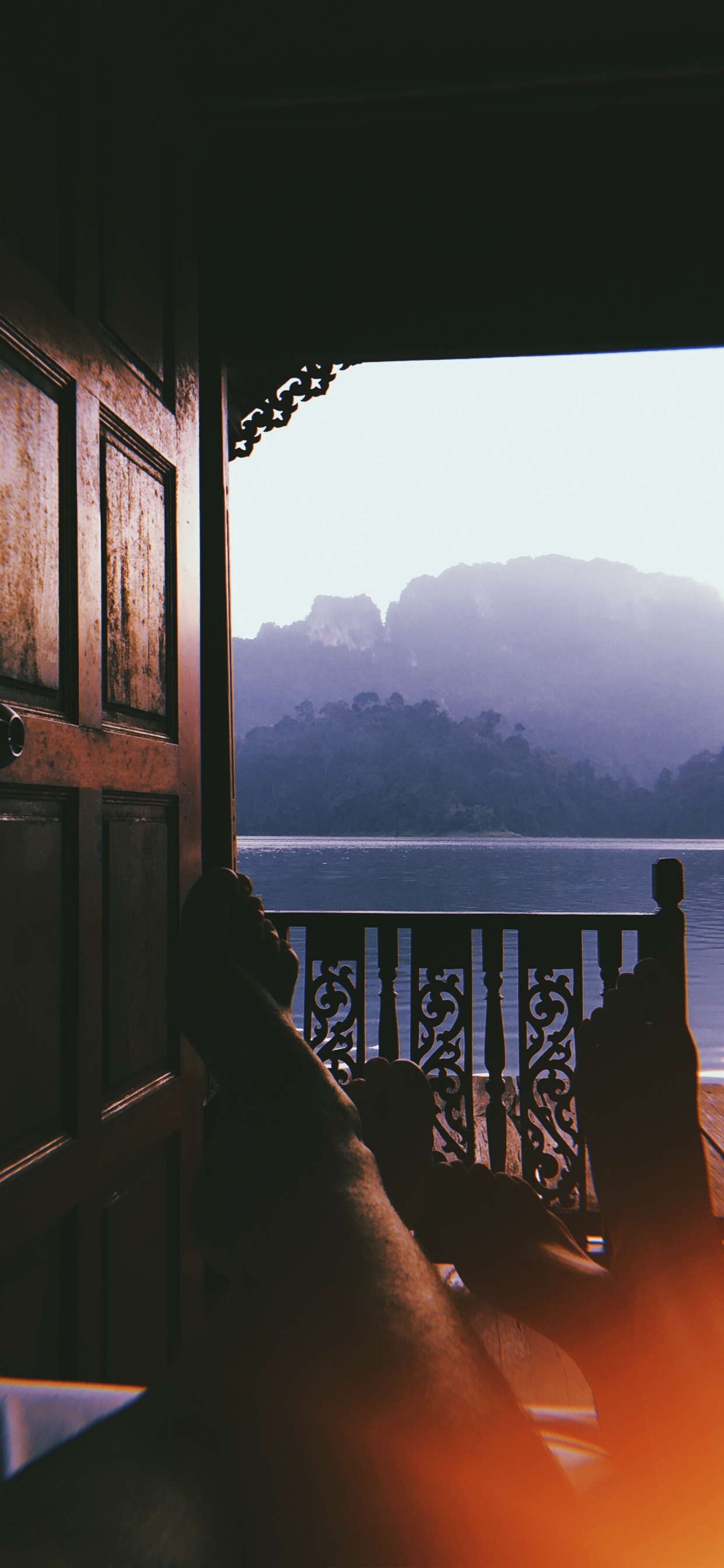 反射, 采光, 阳光, 数学, 和阴影的色彩 壁纸 1242x2688 允许