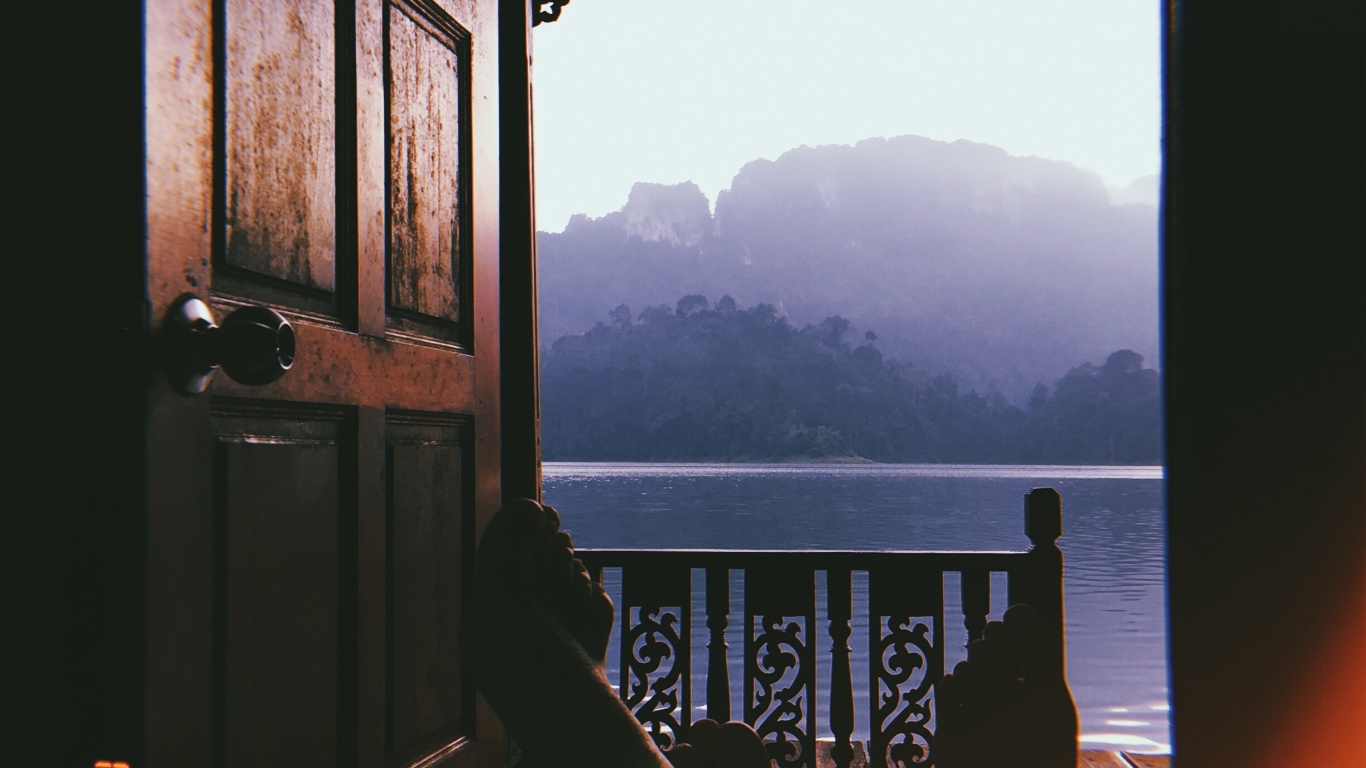 Reflexión, Agua, la Luz Del Sol, Geometría, Matemáticas. Wallpaper in 1366x768 Resolution