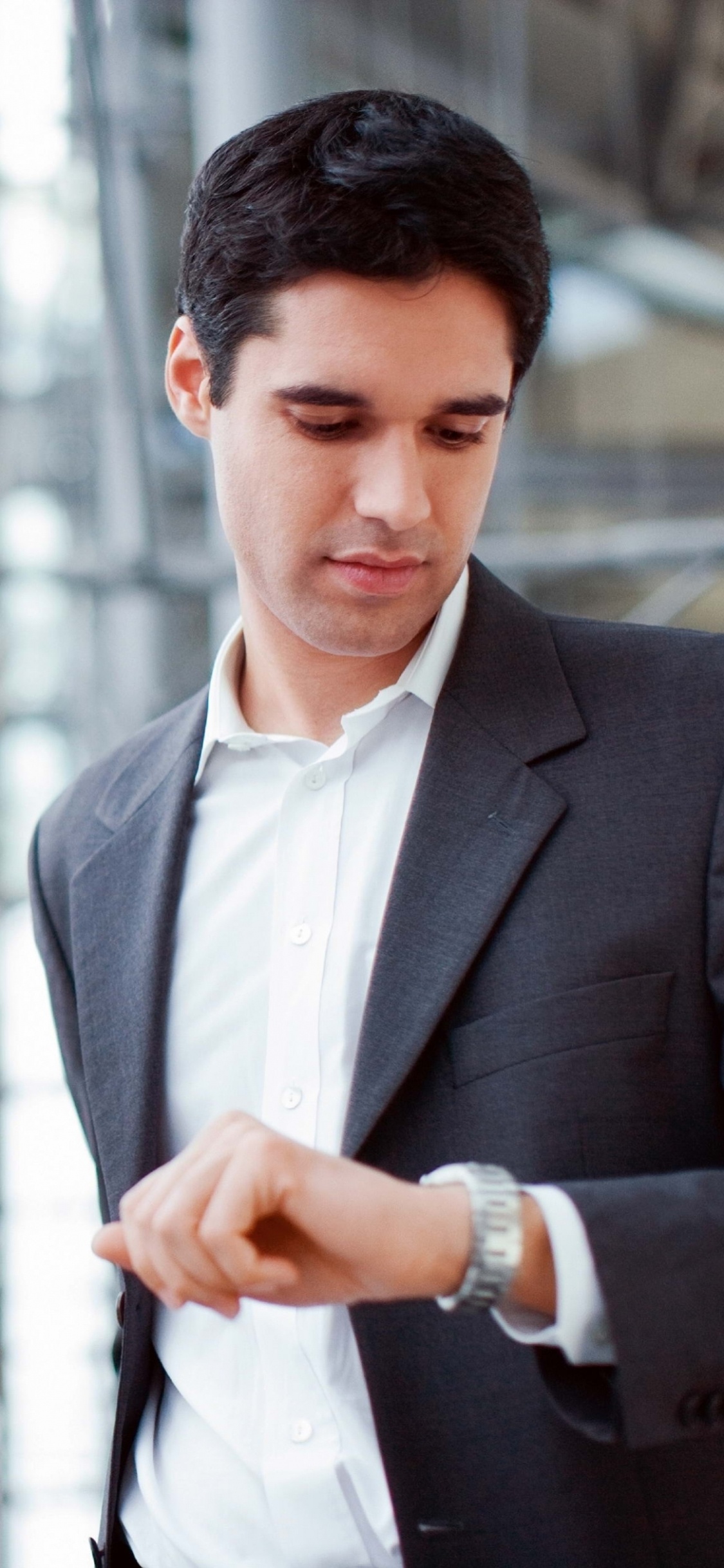 Smartwatch, Watch, Blazer, Usure Formelle, Les Vêtements D'extérieur. Wallpaper in 1125x2436 Resolution