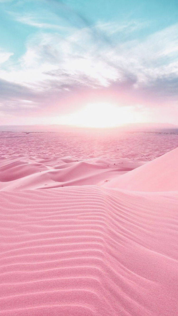 Desierto Bajo Nubes Blancas Durante el Día. Wallpaper in 750x1334 Resolution