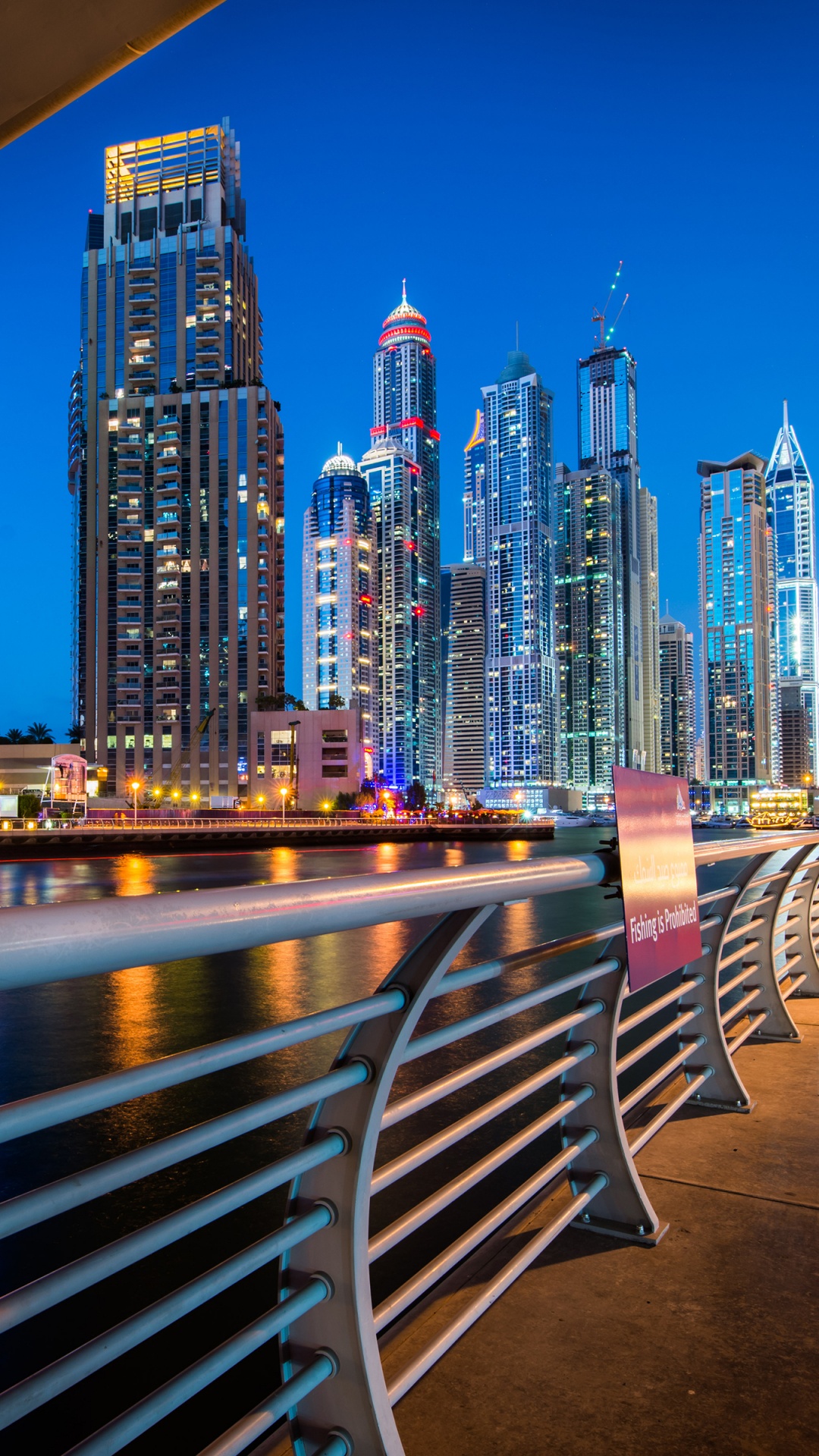 Skyline Der Stadt Bei Nacht Night. Wallpaper in 1080x1920 Resolution