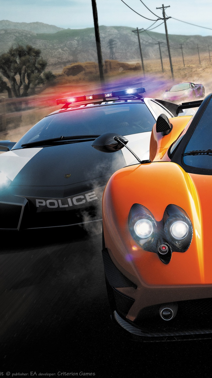 Orangefarbener Lamborghini Aventador, Der Tagsüber Auf Dem Parkplatz Geparkt Ist. Wallpaper in 720x1280 Resolution