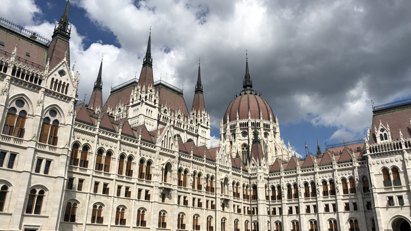 Budapest, Hungarian Parliament Building, Window, Architecture, Cloud. Wallpaper in 1366x768 Resolution
