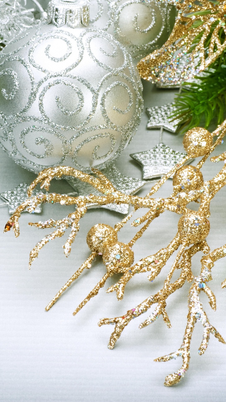 Weihnachten, Christmas Ornament, Weihnachtsdekoration, Branch, Baum. Wallpaper in 720x1280 Resolution