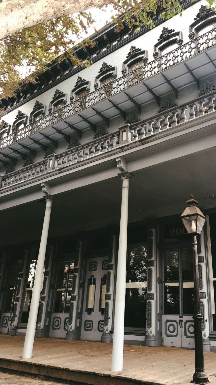 Fassade, Architektur, Wahrzeichen, Spalte, Eisen. Wallpaper in 750x1334 Resolution