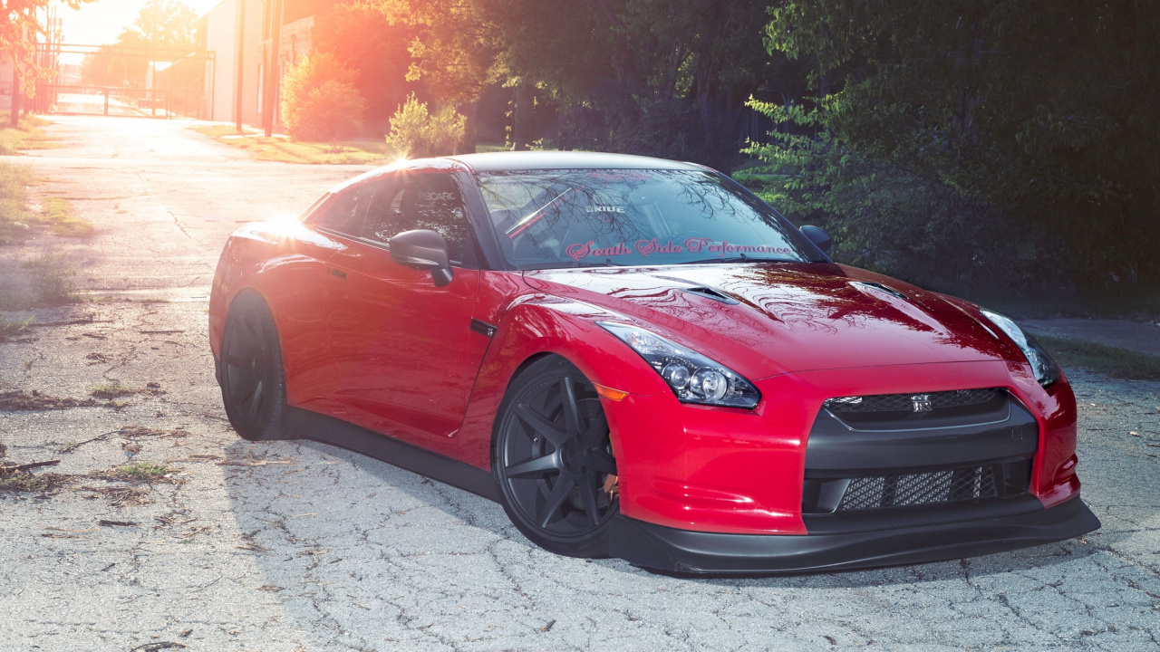 Ferrari 458 Italia Rojo en la Carretera Durante el Día. Wallpaper in 1280x720 Resolution
