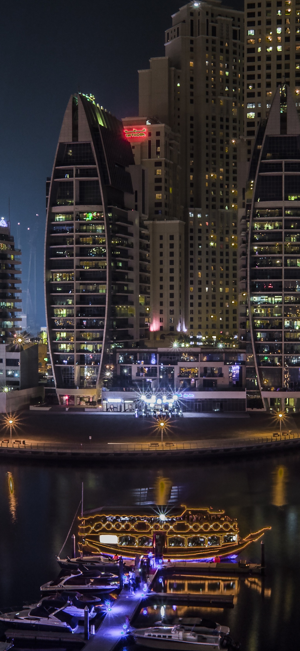 Skyline Der Stadt Bei Nacht Night. Wallpaper in 1242x2688 Resolution