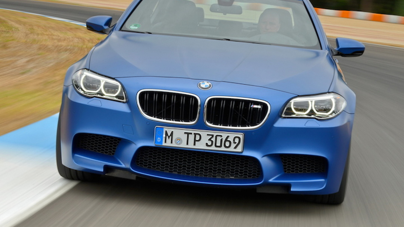 Blue Bmw m 3 on Road During Daytime. Wallpaper in 1366x768 Resolution