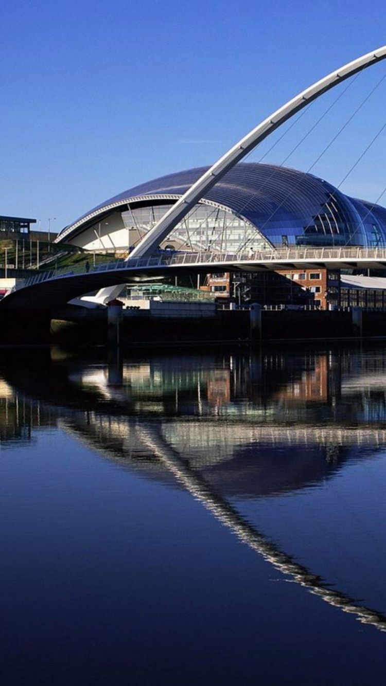 Sydney Opera House Near Body of Water During Night Time. Wallpaper in 750x1334 Resolution