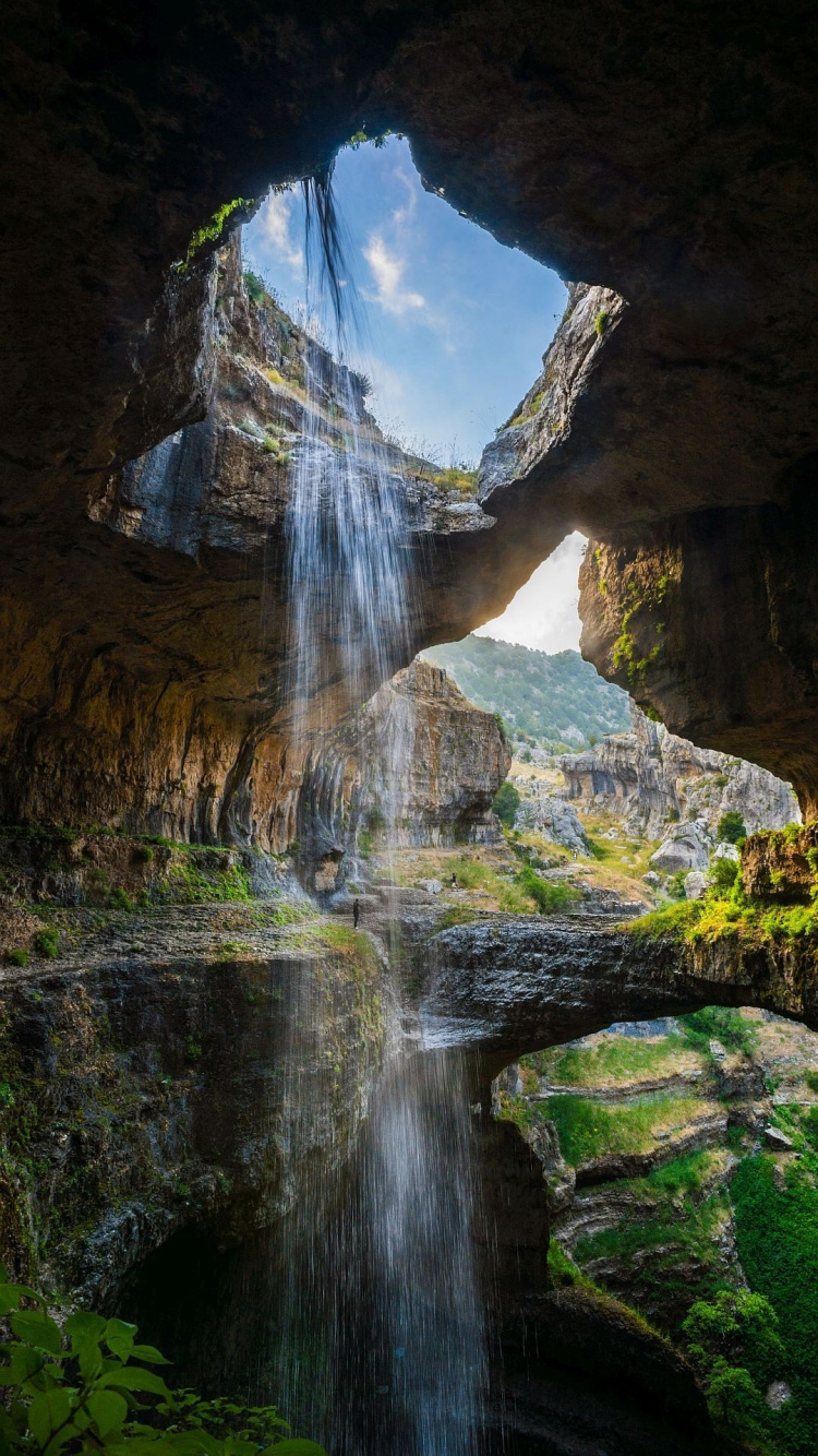 Baatara Gorge Waterfall, Jeita Grotto, Reed Flute Cave, Travel, Khlong Lan National Park. Wallpaper in 750x1334 Resolution