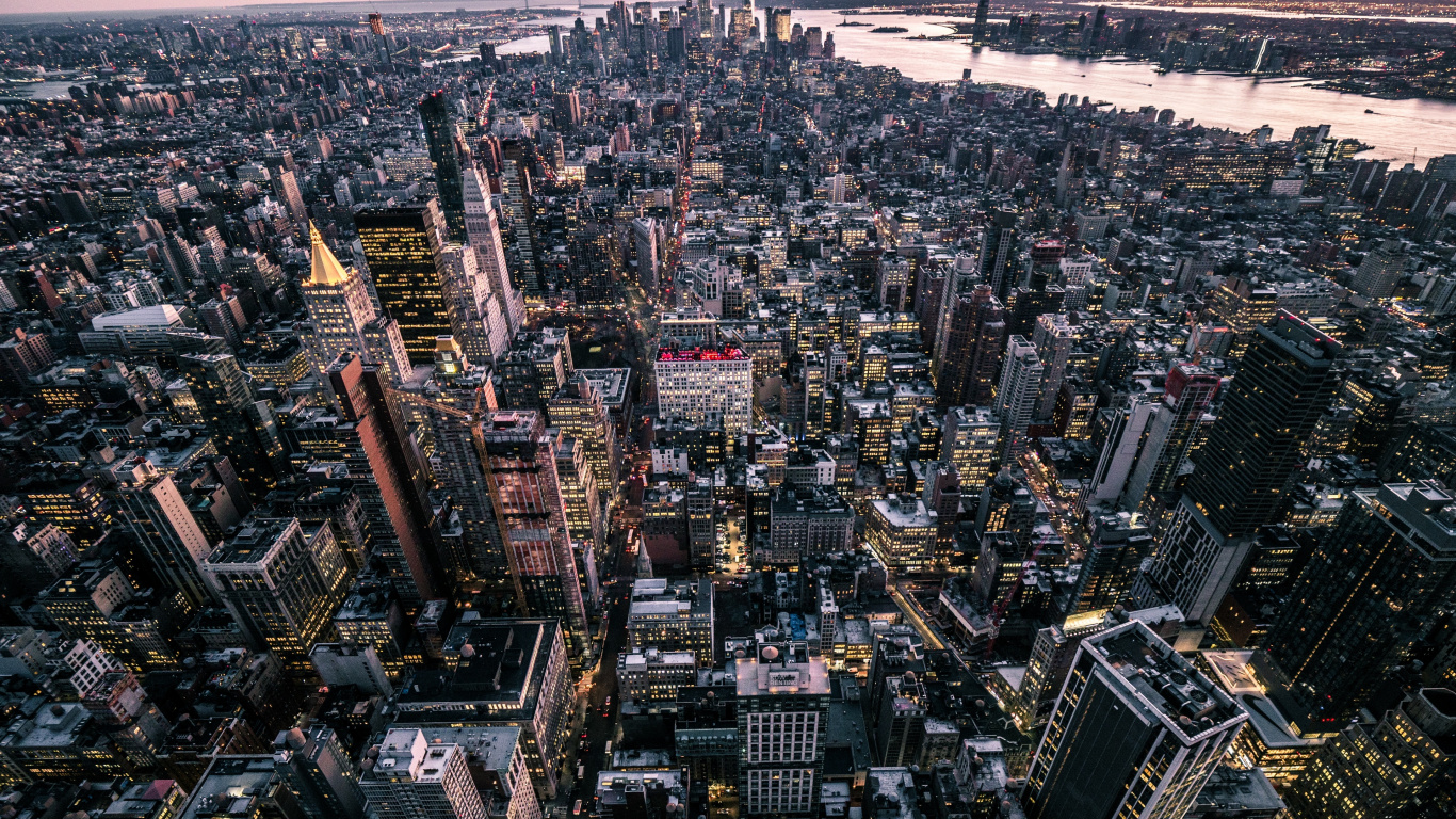 Luftaufnahme Von Stadtgebäuden Tagsüber. Wallpaper in 1366x768 Resolution