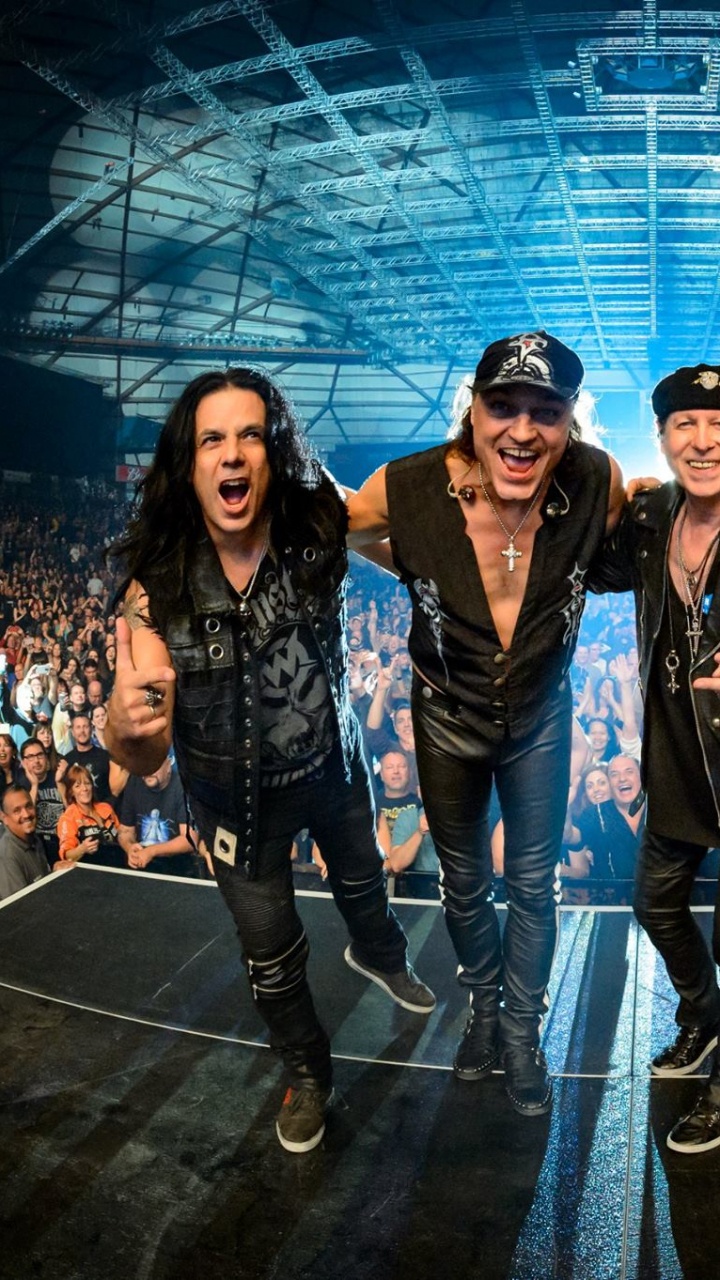 Klaus Meine, Scorpions, Hard Rock, Concert, Performance. Wallpaper in 720x1280 Resolution