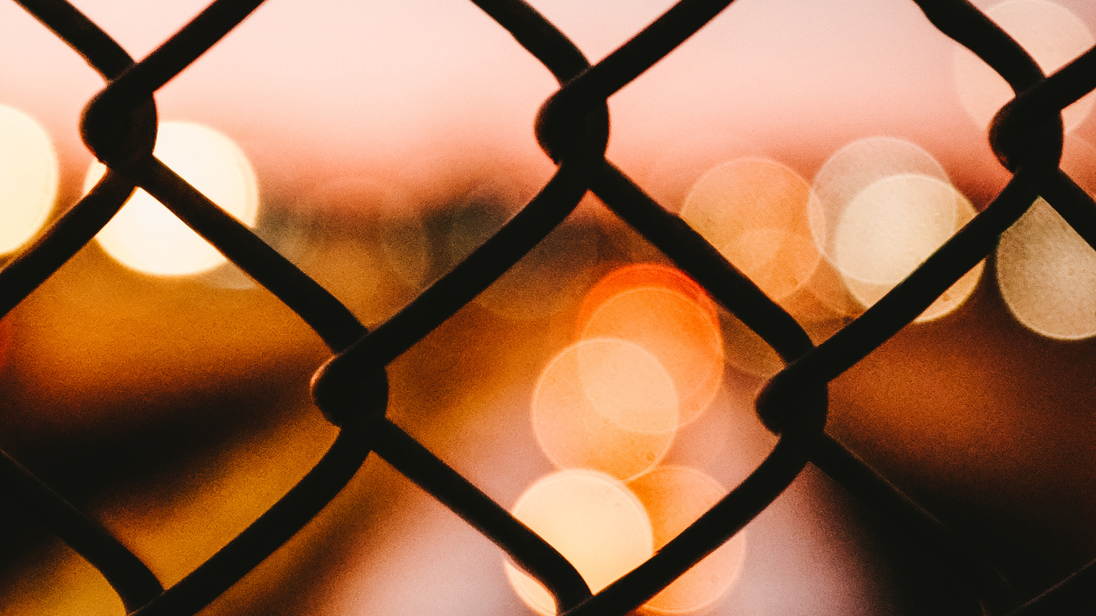 Black Metal Fence During Sunset. Wallpaper in 3840x2160 Resolution