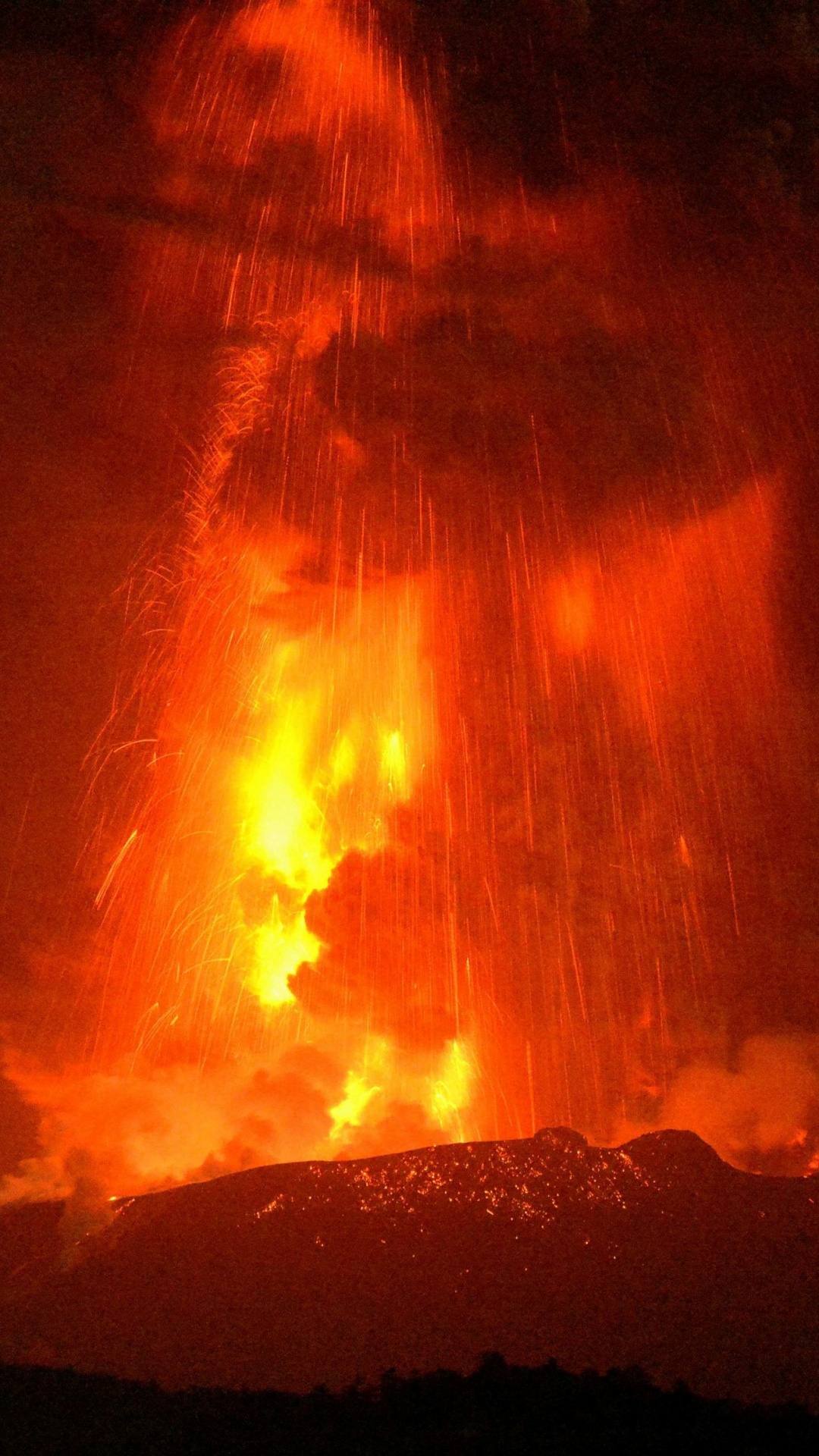 Fuego en Medio de la Carretera. Wallpaper in 1080x1920 Resolution