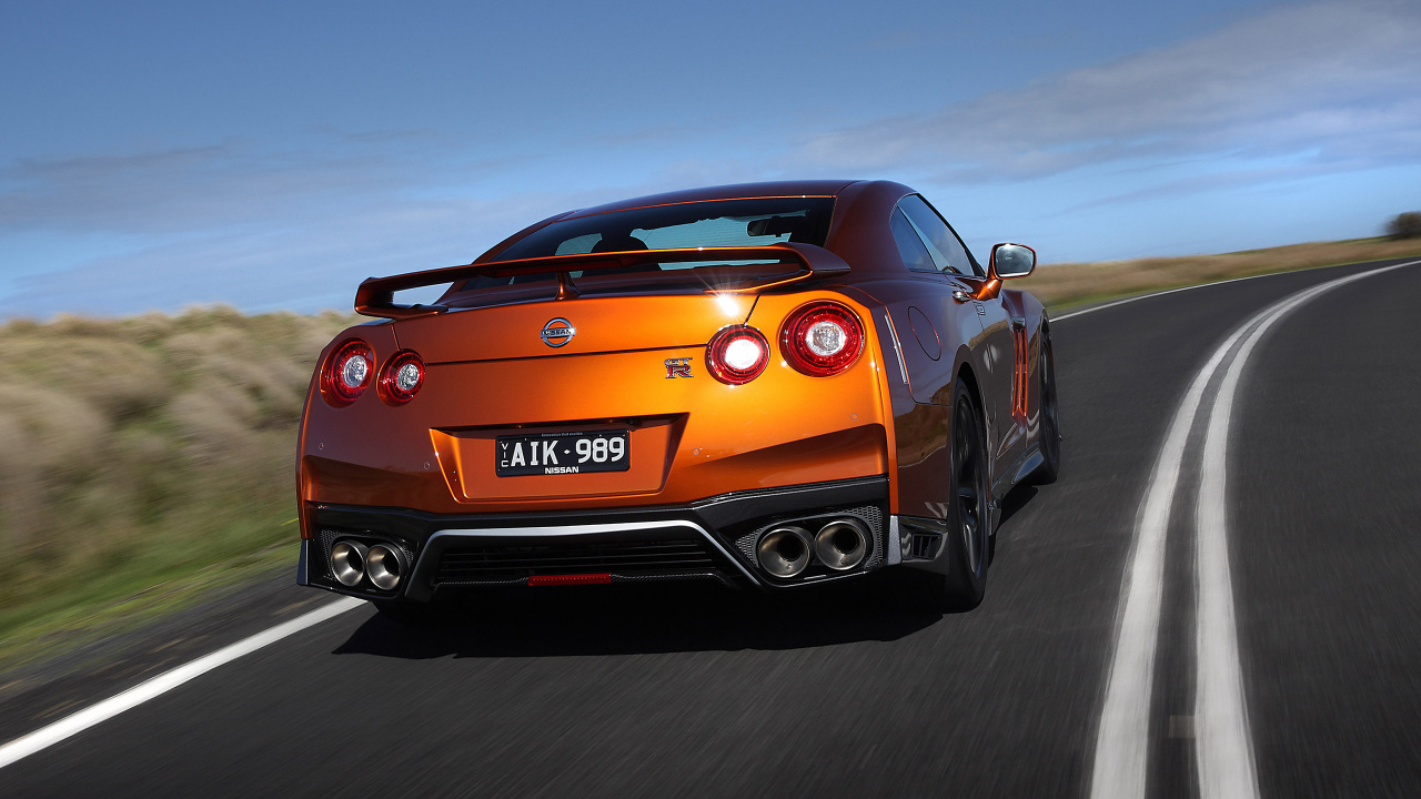 Bmw m 3 Rojo en la Carretera Durante el Día. Wallpaper in 1280x720 Resolution