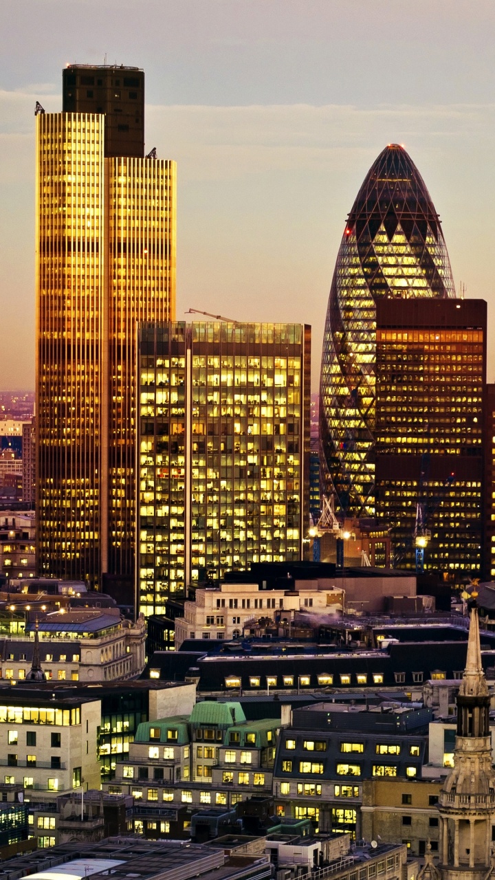 Skyline Der Stadt Bei Nacht Night. Wallpaper in 720x1280 Resolution