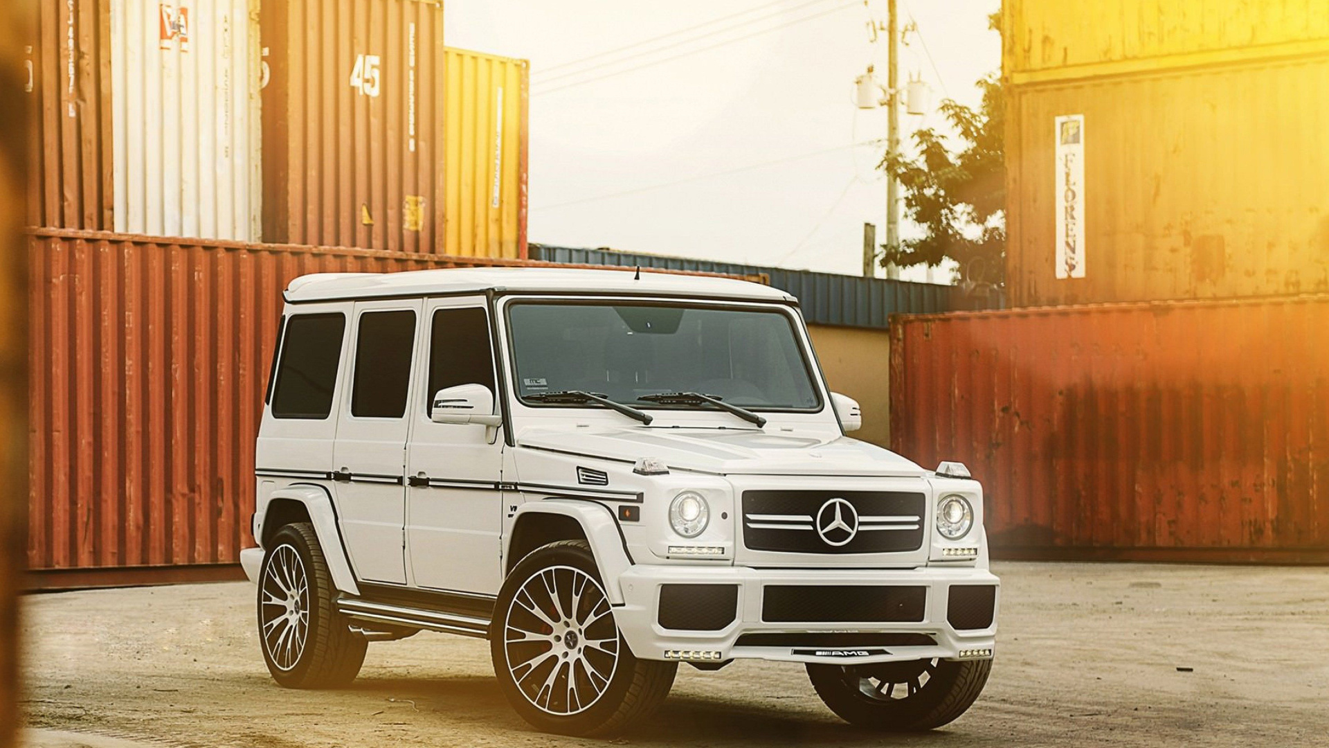 White Jeep Wrangler Parked on Gray Asphalt Road During Daytime. Wallpaper in 1920x1080 Resolution