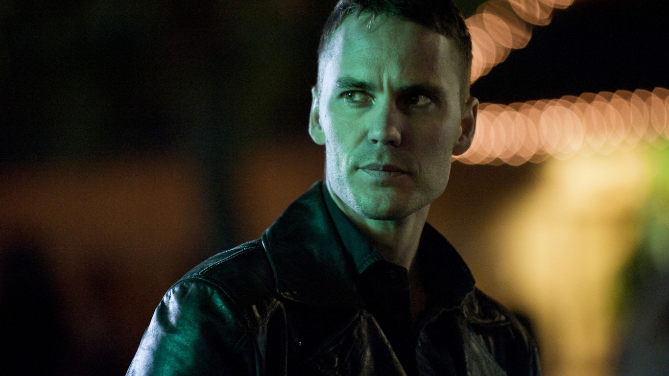 Man in Black Leather Jacket. Wallpaper in 1366x768 Resolution