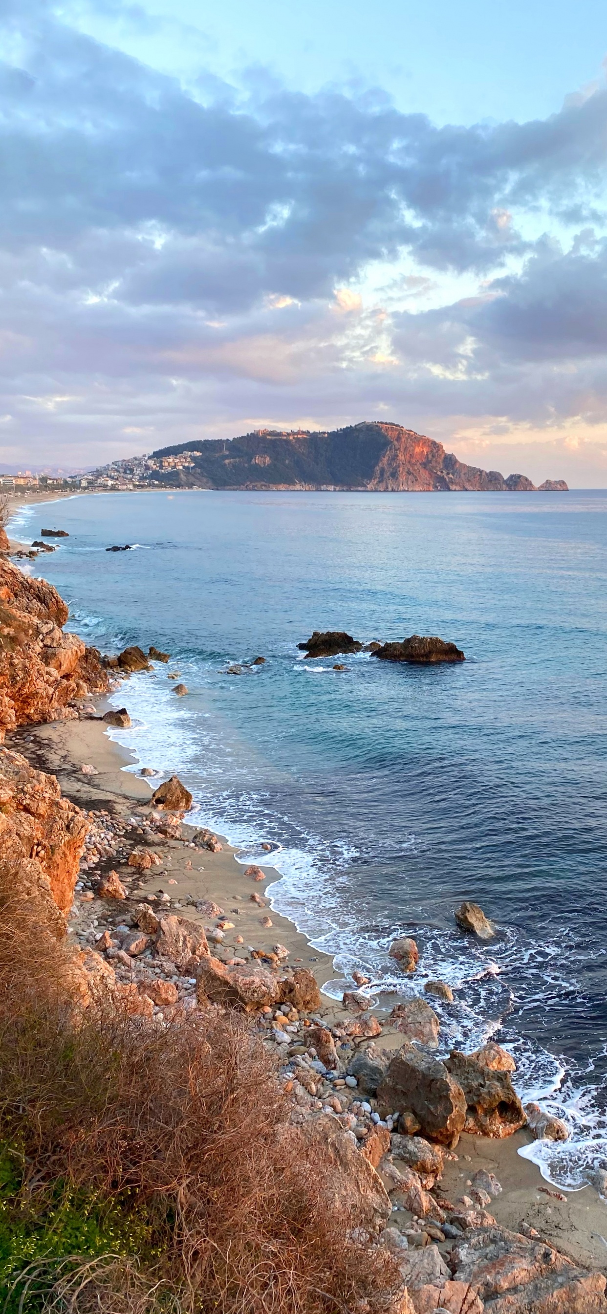 Costa, Agua, Azure, Paisaje Natural, Highland. Wallpaper in 1242x2688 Resolution