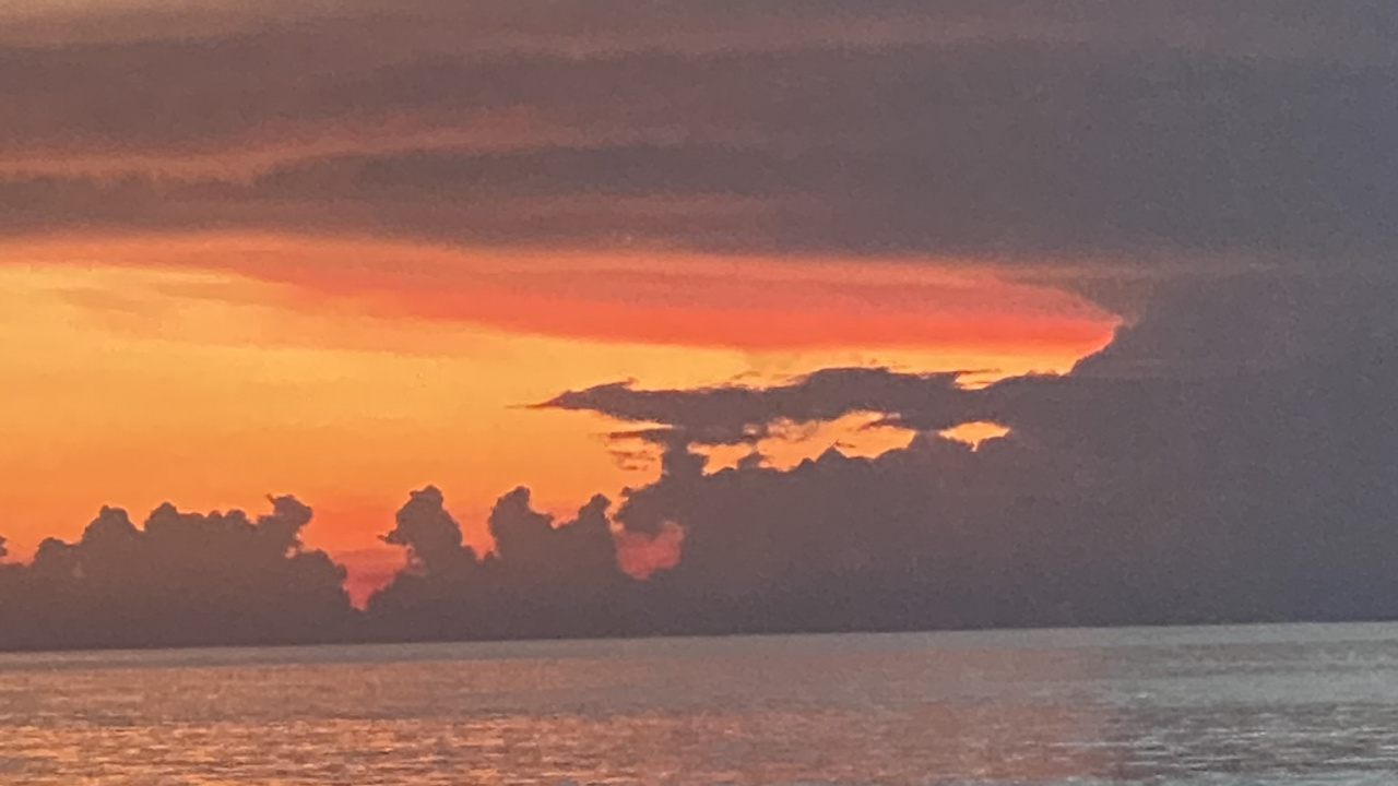 Horizon, Water, Sunset, Body of Water, Nature. Wallpaper in 1280x720 Resolution