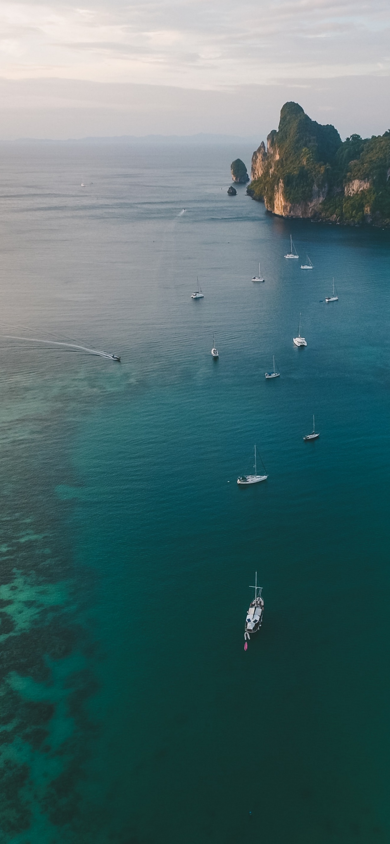 Oliver Sjostrom, Phi Phi Inseln, Kroatien, Wasser, Wasserressourcen. Wallpaper in 1242x2688 Resolution