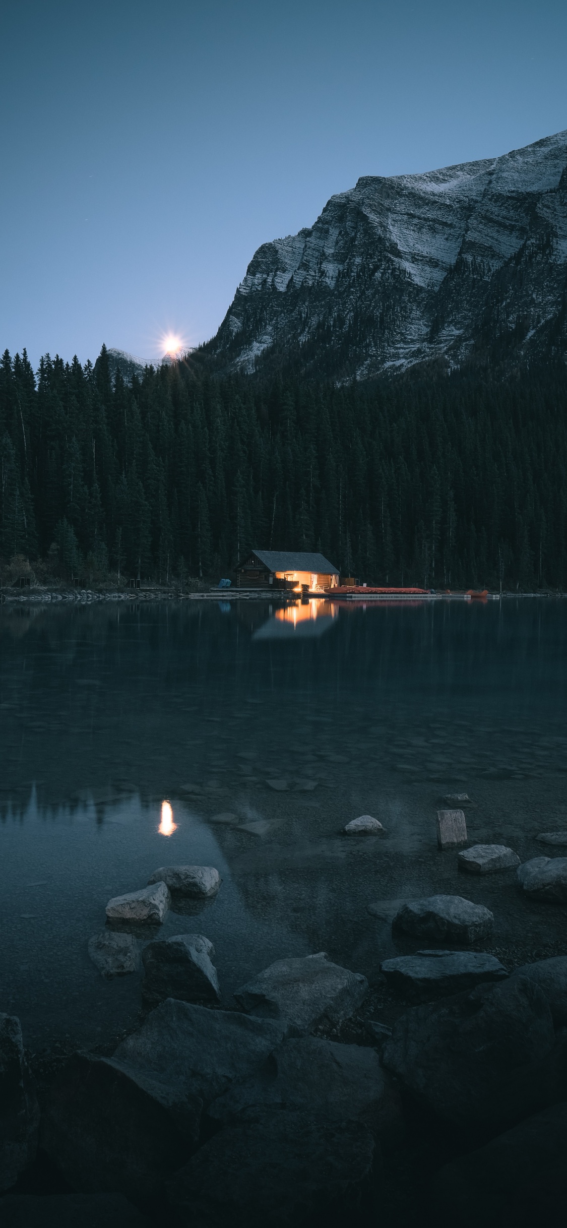 Wasser, See, Reflexion, Sound, Wildnis. Wallpaper in 1125x2436 Resolution