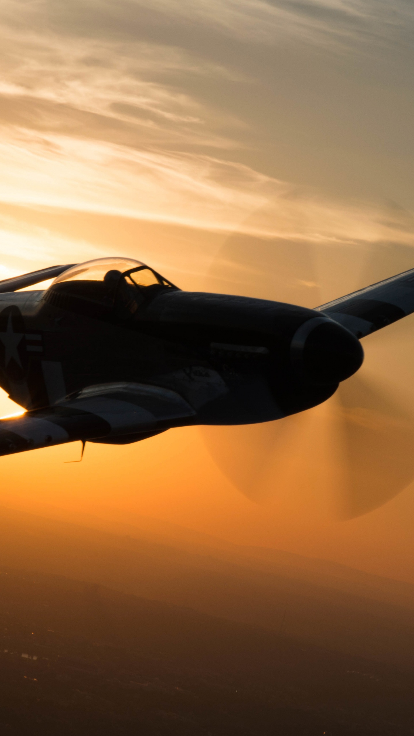 Black and Yellow Plane in The Sky. Wallpaper in 1440x2560 Resolution