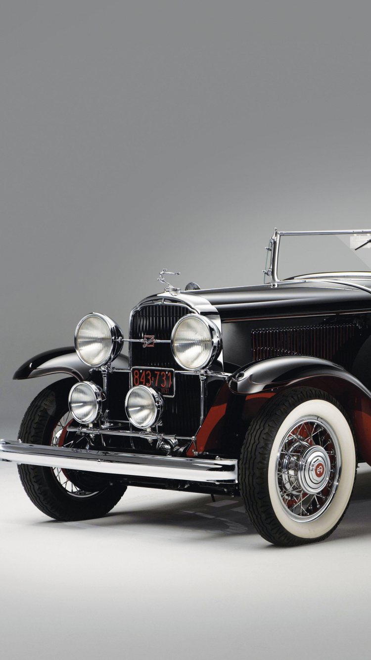 Red and Black Vintage Car. Wallpaper in 750x1334 Resolution