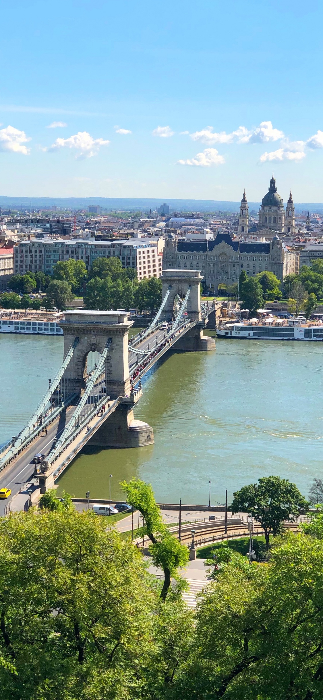 Szchenyi Chain Bridge, Body of Water, Bridge, Water, Water Resources. Wallpaper in 1125x2436 Resolution