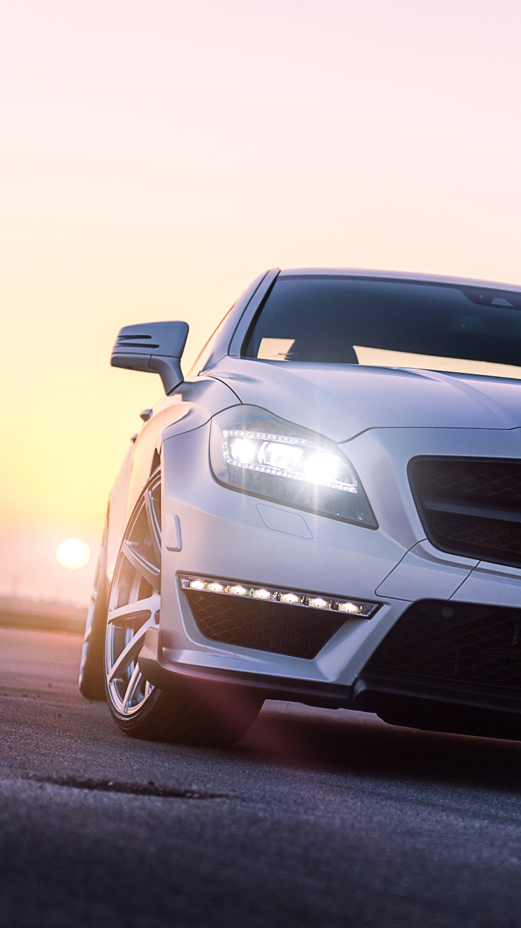 Bmw m 3 Negro en la Carretera. Wallpaper in 750x1334 Resolution