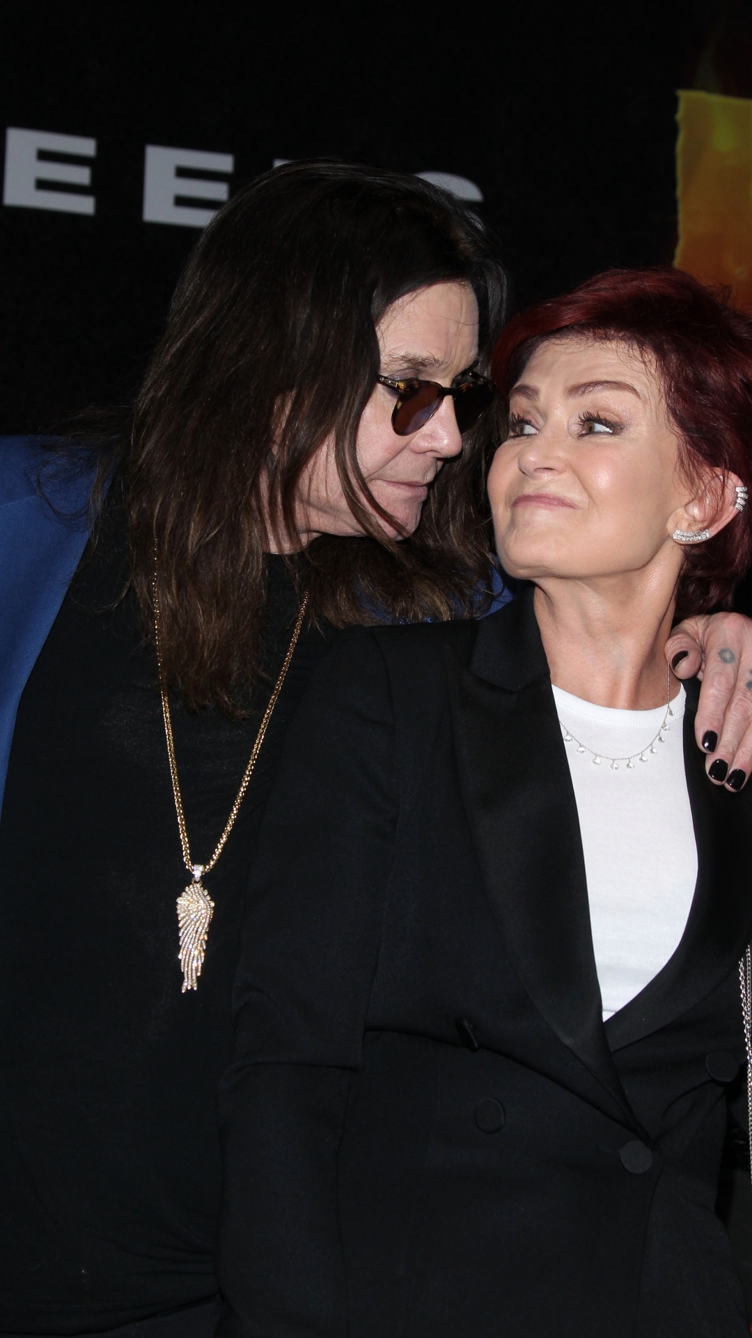 Sharon Osbourne, Celebrity, Fashion, Outerwear, Fashion Accessory. Wallpaper in 1080x1920 Resolution