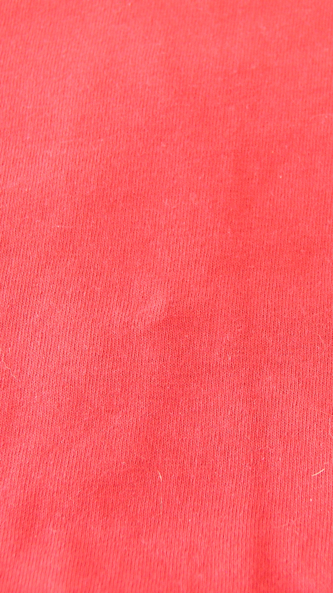 Textil Rojo Con Pelo Blanco. Wallpaper in 1080x1920 Resolution
