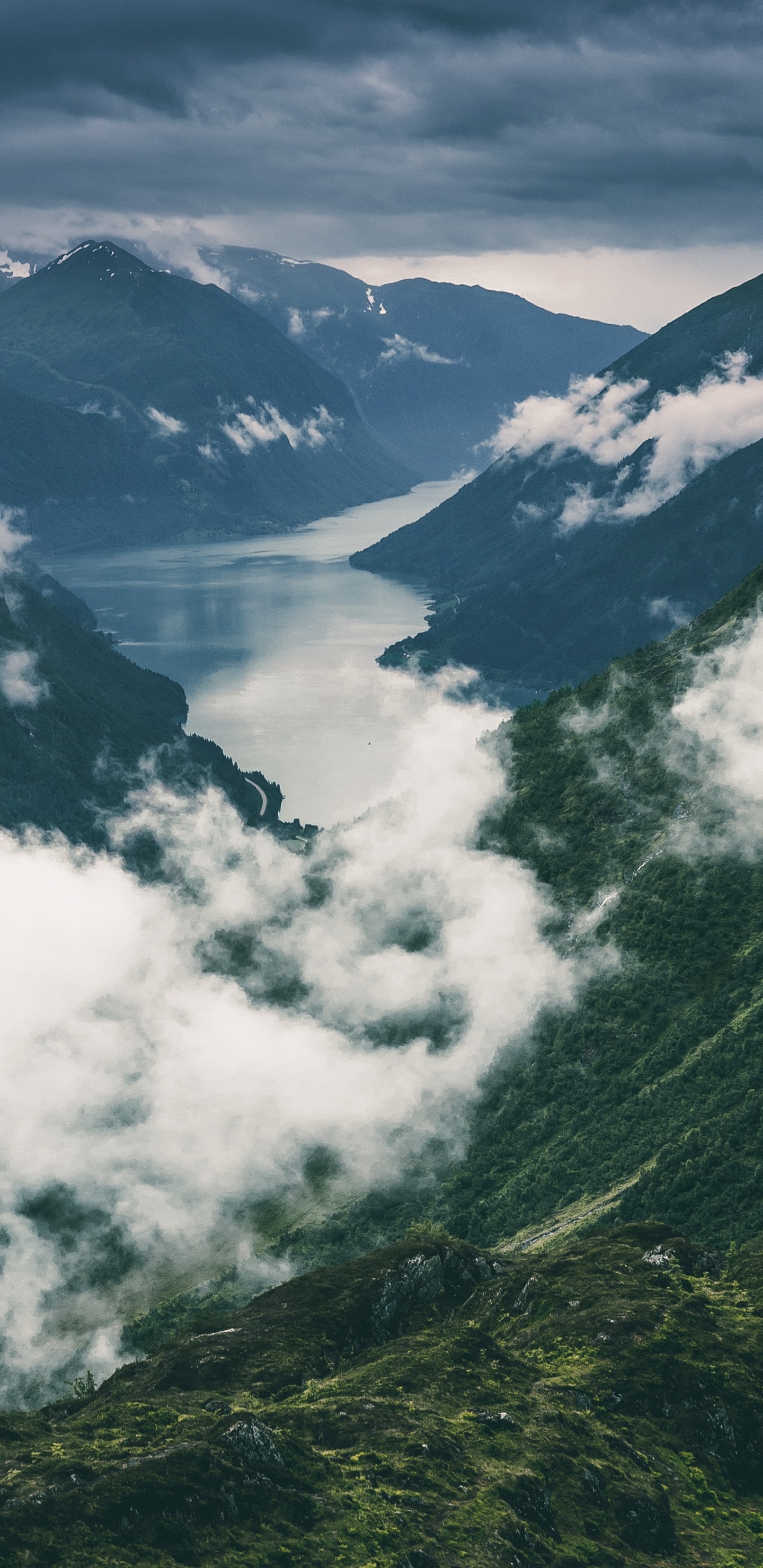 Bergigen Landschaftsformen, Hochland, Cloud, Bergkette, Natur. Wallpaper in 1440x2960 Resolution