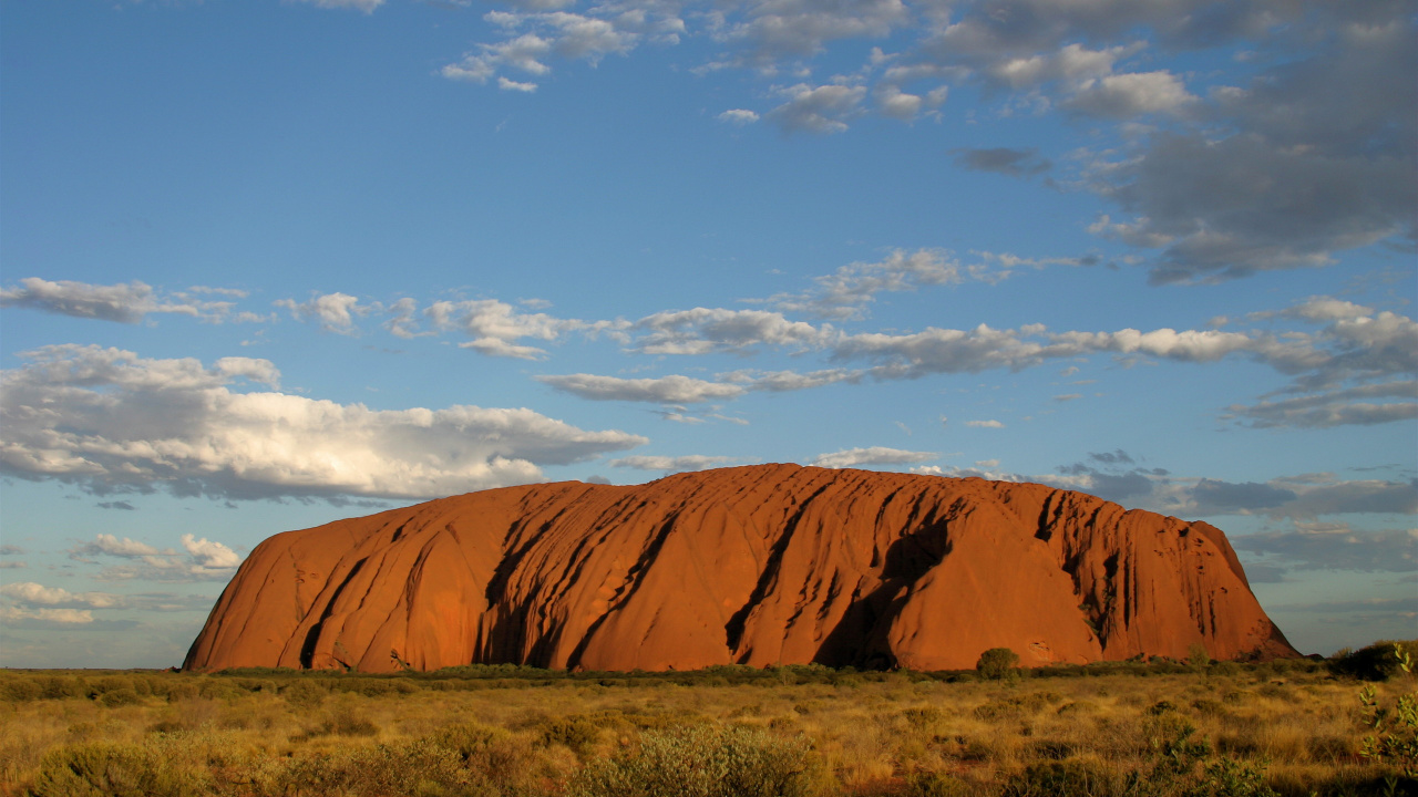 Brown Mountain Under Blue Sky During Daytime. Wallpaper in 1280x720 Resolution