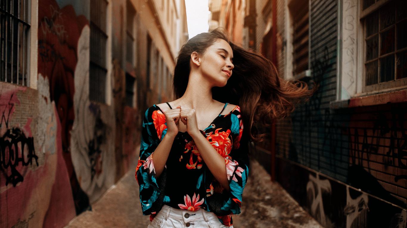 Shoulder, Street Fashion, Clothing, Beauty, Fashion. Wallpaper in 1366x768 Resolution