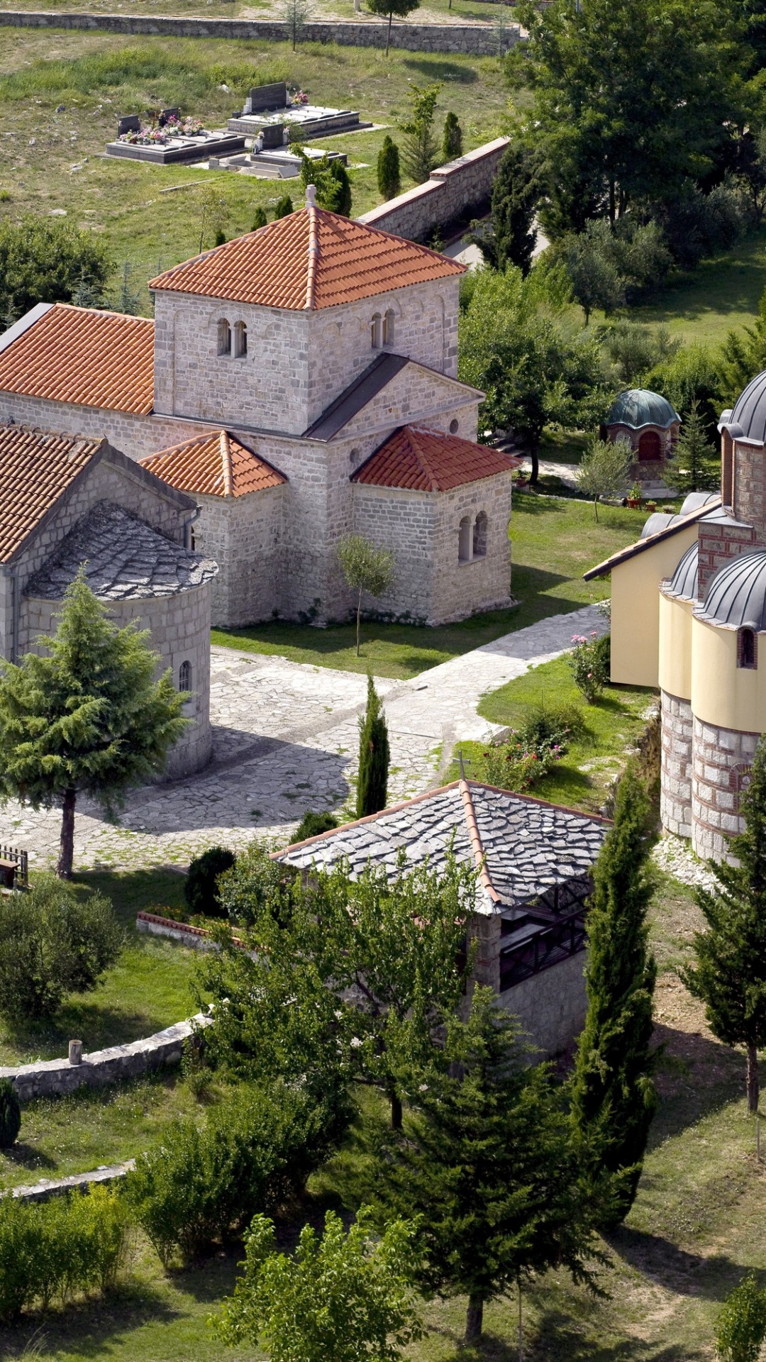 Aerial View of Brown and White Concrete Houses During Daytime. Wallpaper in 1080x1920 Resolution