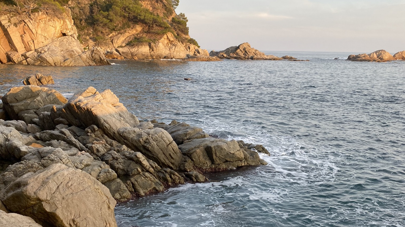 Costa, Agua, Promontorio, Cuerpo de Agua, Orilla. Wallpaper in 1366x768 Resolution