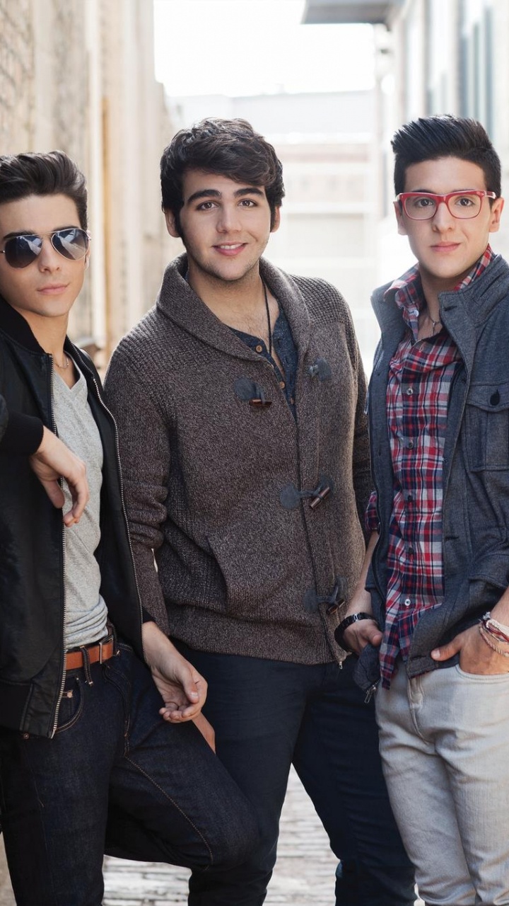 Moda de la Calle, Cool, Jeans, Arquitectura, Sica. Wallpaper in 720x1280 Resolution