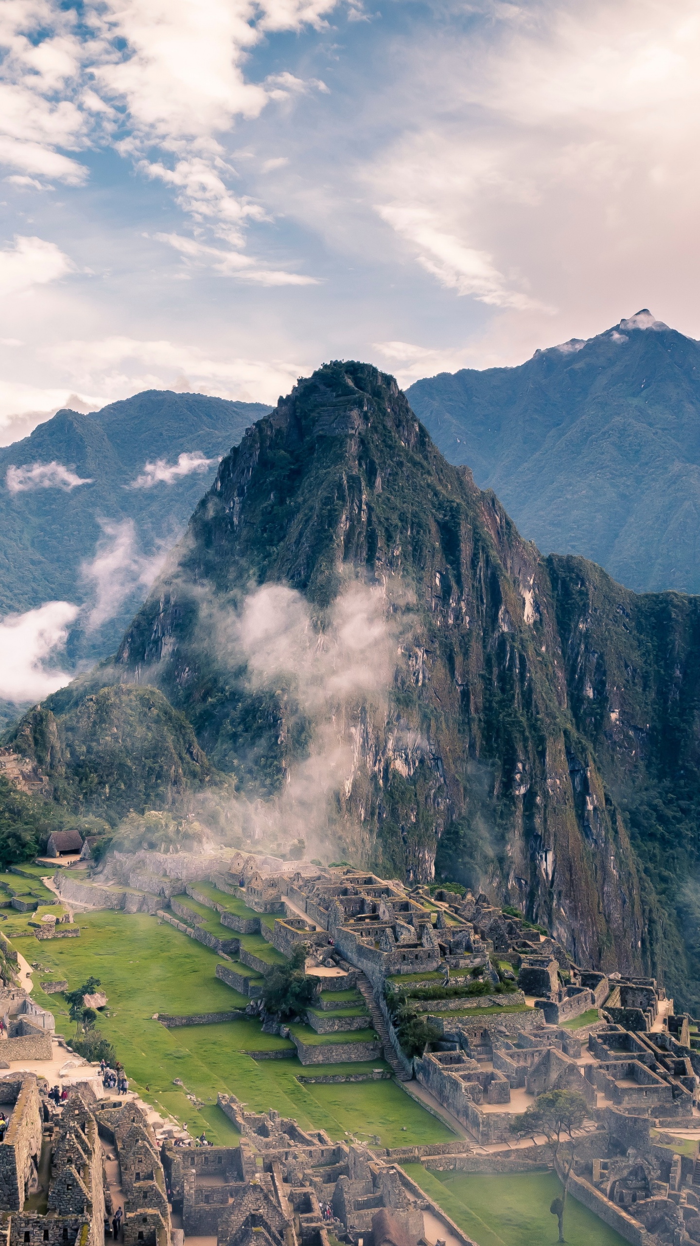 Machu Picchu, Inca Trail to Machu Picchu, Inca Empire, Aguas Calientes, Travel. Wallpaper in 1440x2560 Resolution