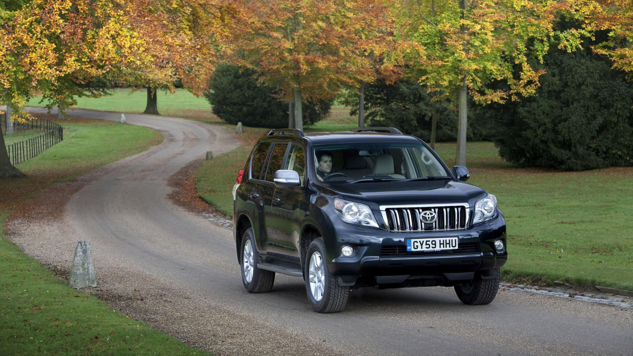 Black Ford Suv on Road During Daytime. Wallpaper in 1280x720 Resolution